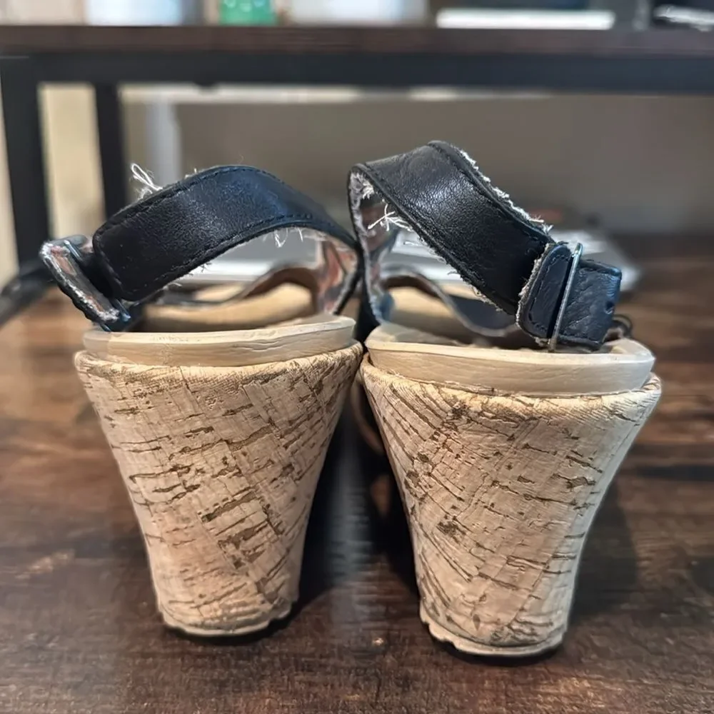 Crocs Black A-Leigh Cork‎ Wedges size 8